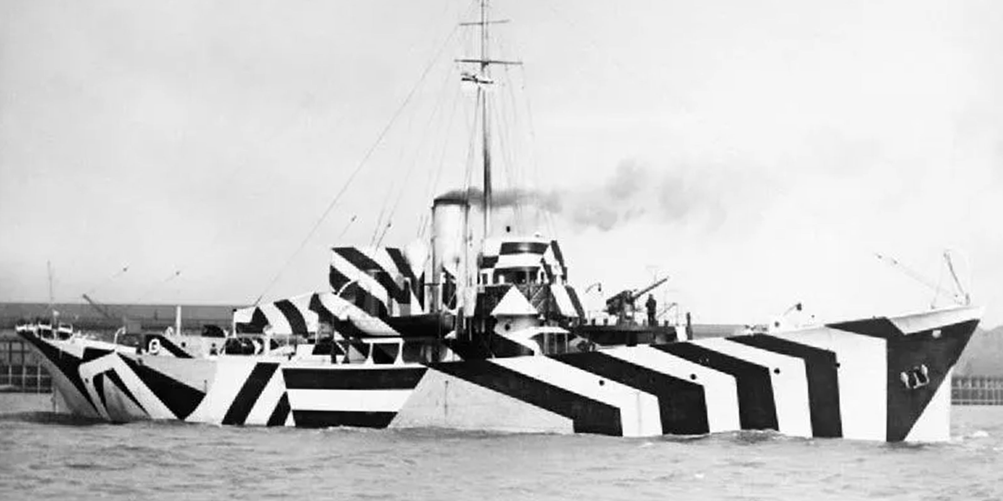 Photograph of British Kil class patrol gunboat HMS Kildangan painted in dazzle camouflage. The collections of the Imperial War Museums via Wikicommons