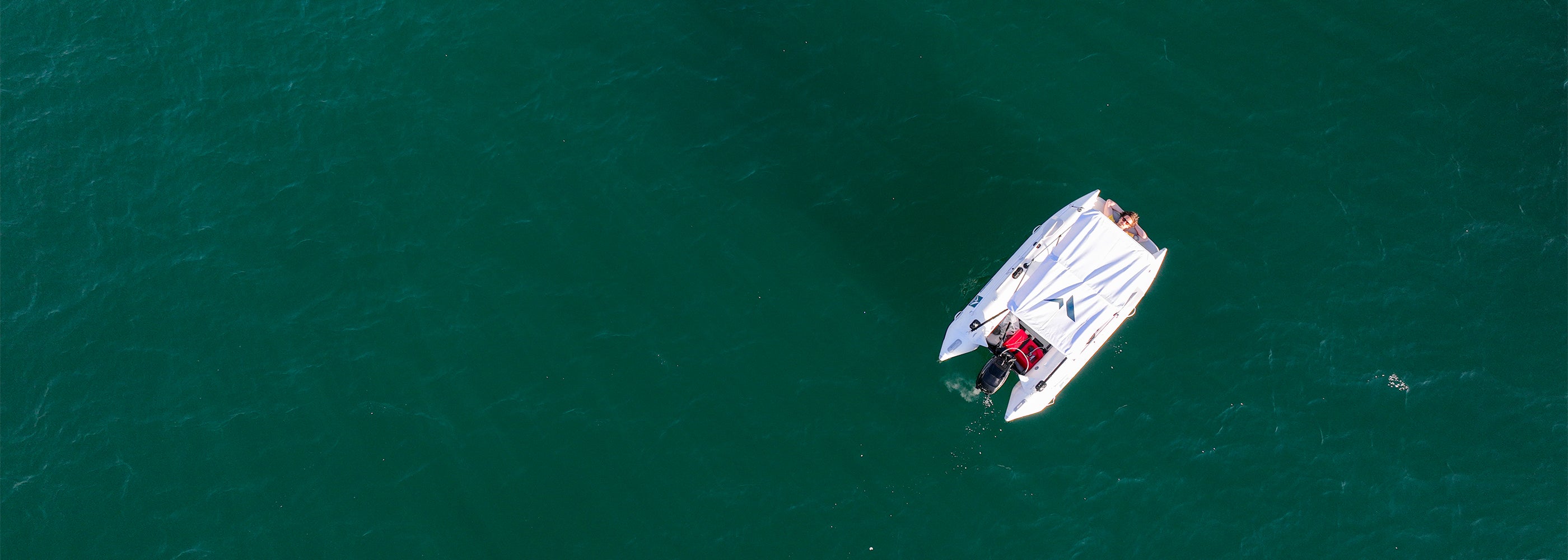 Further Customs Laguna 330 Inflatable Catamaran Kit Relaxation Relax Lay Down Bow Thousand Steps Beach Ocean Dinghy